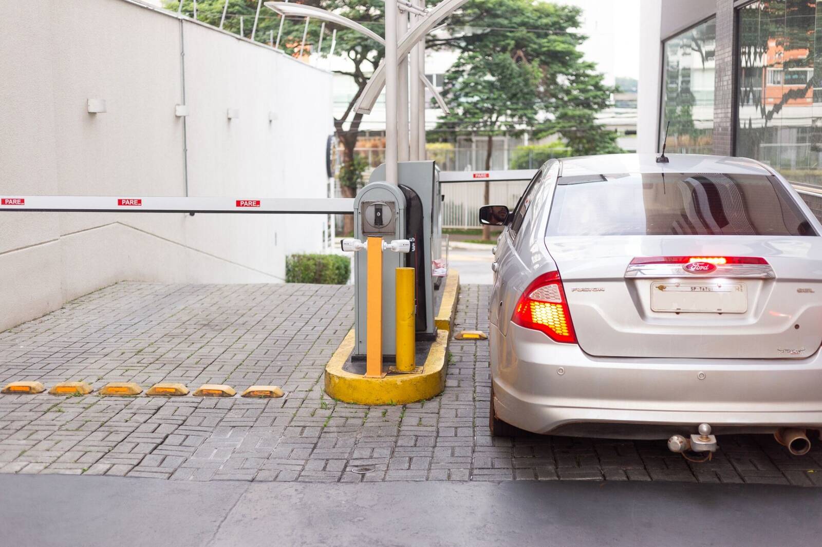 Cancela de saída do estacionamento Bandeira Park Congonhas, no Campo Belo